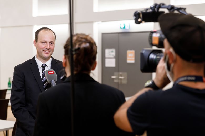 Samuel Zingg, Vizepräsident LCH, spricht an der Medienkonferenz.