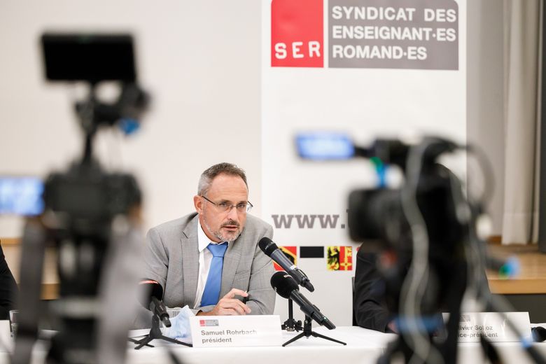 Samuel Rohrbach, Präsident SER, spricht an der Medienkonferenz.