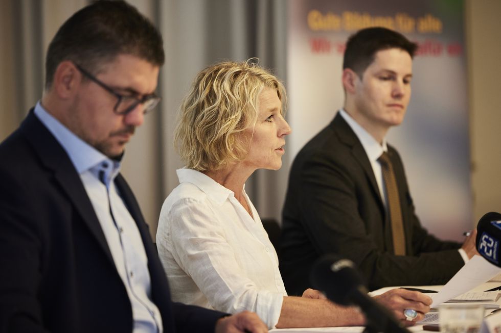 SER-Präsident David Rey, LCH-Präsidentin Dagmar Rösler und Beat Schwendimann, Leiter Pädagogik (v.l.).