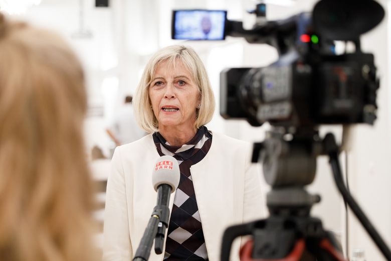 Franziska Peterhans, Zentralsekretärin LCH, spricht an der Medienkonferenz.